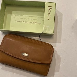 Rolfs Zip Around Tribute Clutch Wallet in Tan